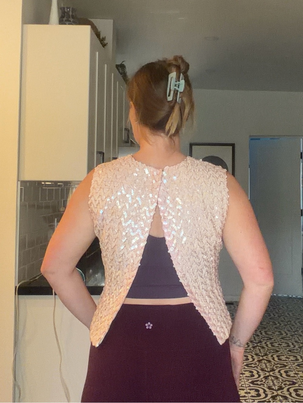 Vintage 70s Pink Sequin Zigzag button closure sleeveless Top - Picture 15 of 16